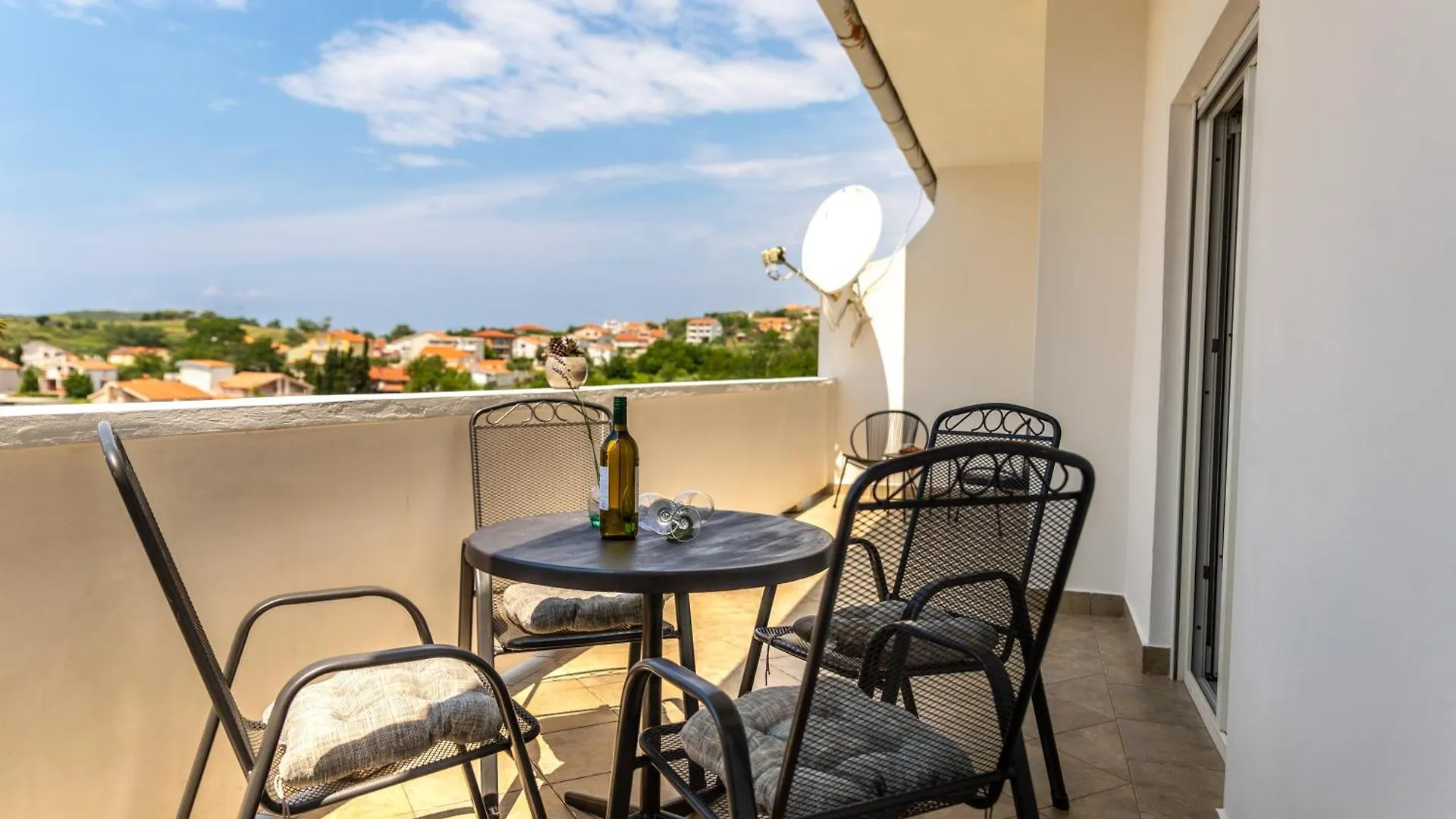 Apartmani Visnja Lopar 0*,  Croazia