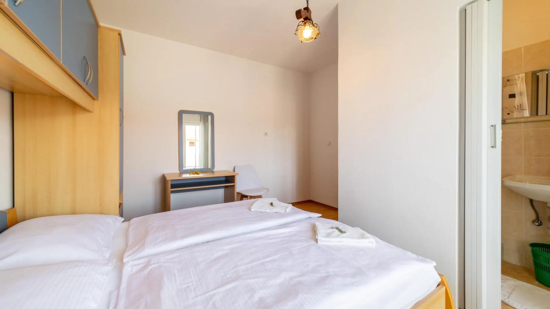 Apartmani Visnja Lopar Appartamento